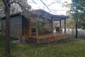 King Hill Cabin | River Ranch Retreat - Cabin