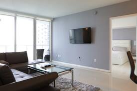 Downtown Miami Apartment | Ocean View Condo at Icon Residences by FlashStay