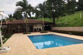 Jamundi Cabin | Finca la Isabella para 20 personas Jamundi -Robles