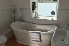 Saint Erth Praze Cabin | Tremont Cottage, St Erth - sleeps 5 - Nr St. Ives
