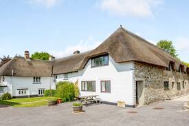 Buckerell House | Rose Cottage at Treaslake Farm & Holiday Cottages