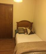 El Ensanche Zona Nuova Apartment | Habitación en centro de santiago económico limpio