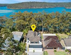 Woodstock House | The Lake House with private pool and theatre room!