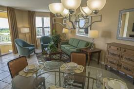 Weston Apartment | Vacation Village, Weston