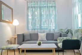 Tagaytay House | White Coast Tagaytay: City Center + Netflix