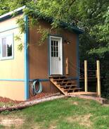 Fayetteville Other | Creek-side Cabin *Staycation* on Horse Farm