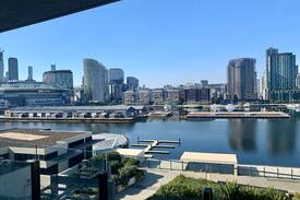 Docklands Apartment | Amazing view and cozy house in Docklands CBD