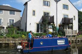Lancaster House | Double room & breakfast beside the Lancaster Canal