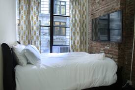 Flatiron District Apartment | Beautiful 5th Avenue 5BR! Amazing Location!