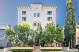 Sawtelle Apartment | Brentwood - UCLA - Santa Monica BRAND NEW One Bedroom with Parking by MySuite