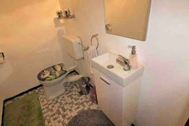 Griesheim Apartment | Privatzimmer, zentral (cozy room, inner-city)