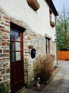 Torrington Cabin | Otters Cottage, Lilypond Cottages