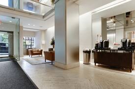 Turtle Bay Apartment | Luxury One Bedroom Suite in Excellent Midtown Location