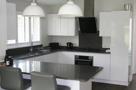 Upwey Cabin | Luxury contemporary cabin in the village of Upwey.