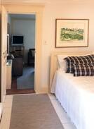 Nantucket Town Bed & Breakfast | Charming 3 Rooms 29 India House Nantucket