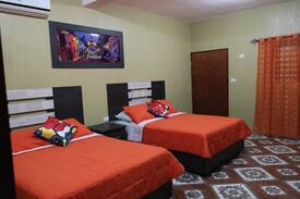 Sipacate Hotel | HOTEL LA IGUANA DORADA