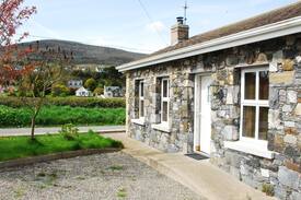 Carlingford House | Glenshee Cottage