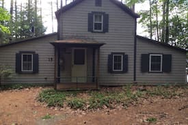 Vienna Cabin | Lakeside camp on Flying Pond