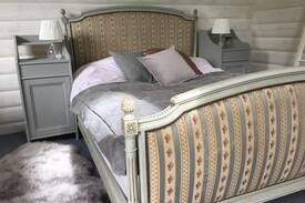 Yattendon House | Norwegian log chalet close to the forest