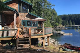 Cortes Island Cabin | Oceanfront Cottage on Quartz Bay
