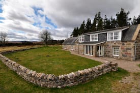 Forres Cabin | Bantrach Cottage