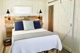 Holden Beach Cabin | Egret ~ Beachfront Cottage (pet-friendly)