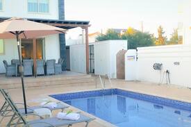 Latsia Villa | Laxurious, 3, Bed, Villa, Kiti, Larnaca