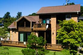 Hongcheon Villa | (마리아하우스) 강원도 홍천 가족 단체 환영 펜션 비발디파크 오션월드 가까움 개인별장