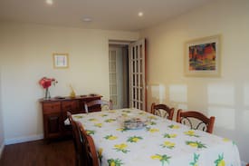 Leven House | Sahara Park - PET FRIENDLY