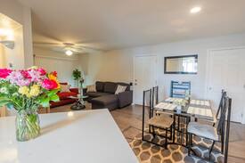 Orangedale Apartment | Arcadia/Scottsdale Luxury Full Sized Condo