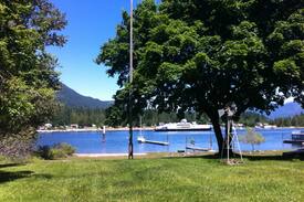 Proctor Cabin | Kootenay Lake Front Cottage Pets Welcome