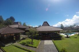 Cisarua Villa | Villa Bango-Puncak, Stunning Villa up to 30people.