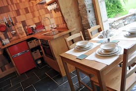 Castle Douglas Cabin | Shire Cottage (Argrennan Manor Estate)