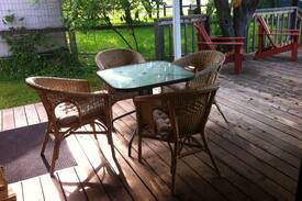 Proctor Cabin | Kootenay Lake Front Cottage Pets Welcome
