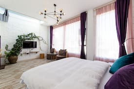 Shuhe Old Town Villa | 束河古镇/车辆直达/4卧室+超大天台 （包栋）暖气开放硬件设施完善（品牌卫浴+智能马桶）