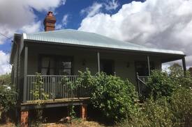 Shadforth House | "Waratah" at Shadforth Miner's Cottages