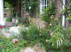 New Forest District House | Milford Lodge - Village centre B&B