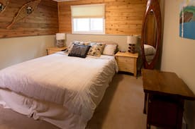 Revelstoke House | FacePlant B&B Cozy and New.