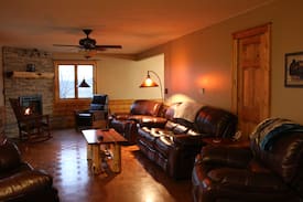 Martinsville Cabin | Wolf Den Lodge