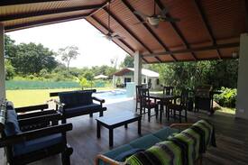 Ojochal House | Casa Linda - 2 BR Mountain-View home with pool