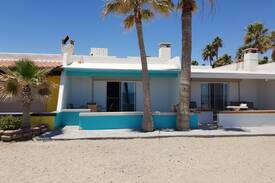 Benito Juarez House | La Sirena Salada - On the Beach/Ocean
