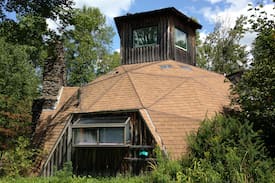 Eastern Vermont House | Geodesic Dome House: Hot Tub: Full Kitchen