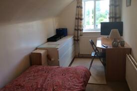 Hall Green House | HALL GREEN, B28 single room, wi fi, parking, shops