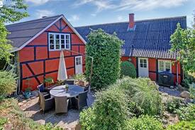Svinninge House | Skøn idyl på landet, dejligt gårdmiljø + stor have