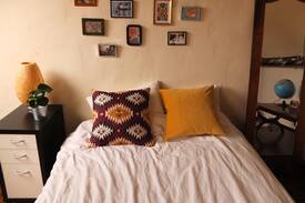Blauwput House | Spacious and bright room close to the Station
