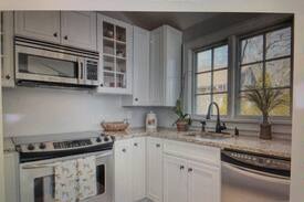Southampton Cabin | Beautiful Cottage on the Water in Southampton