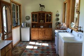 Armstrong House | Five K Ranch Guest Cottage
