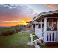 Holden Beach Cabin | Egret ~ Beachfront Cottage (pet-friendly)