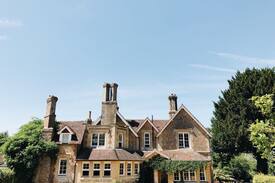 Frensham House | Boutique New Year's retreat in the countryside