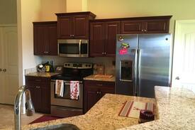 Lillian House | Brings friends, brings family and just get away!